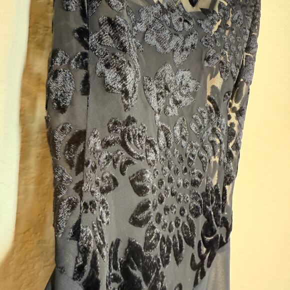 Lingerie Cacique Babydoll Slip Dress Women Medium Black Velvet Burnout VTG Sheer - Picture 7 of 10